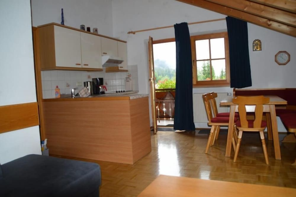 Apartment, 2 Bedrooms, Balcony (III) photo 3