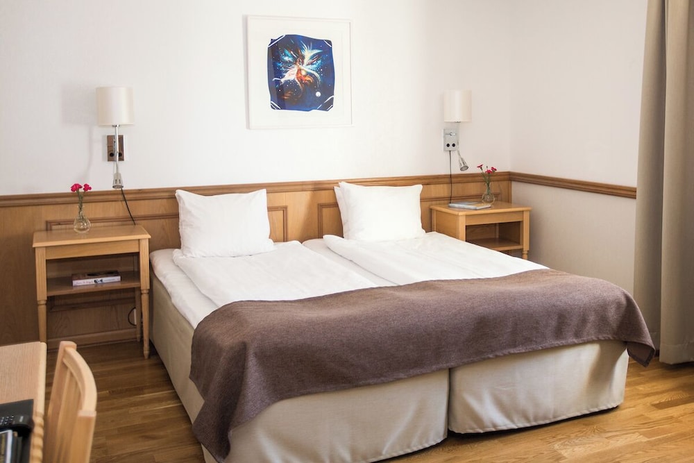 Basic Double Room (without pool access) photo 1