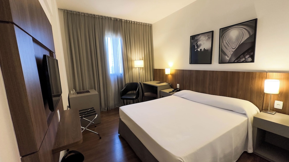 Vivenzo com 1 Cama de Casal com Kit Cortesia photo 1