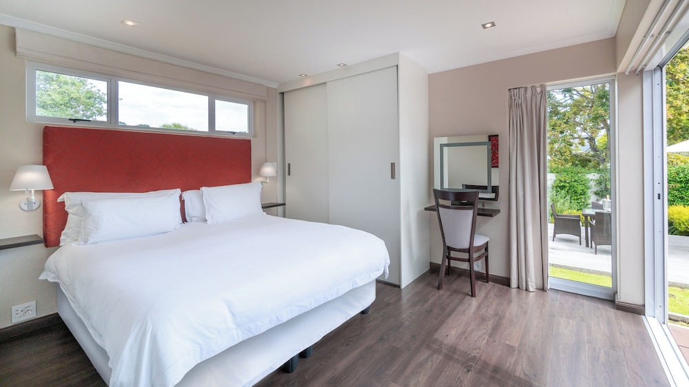 Luxury Villa, 2 Bedrooms photo 2