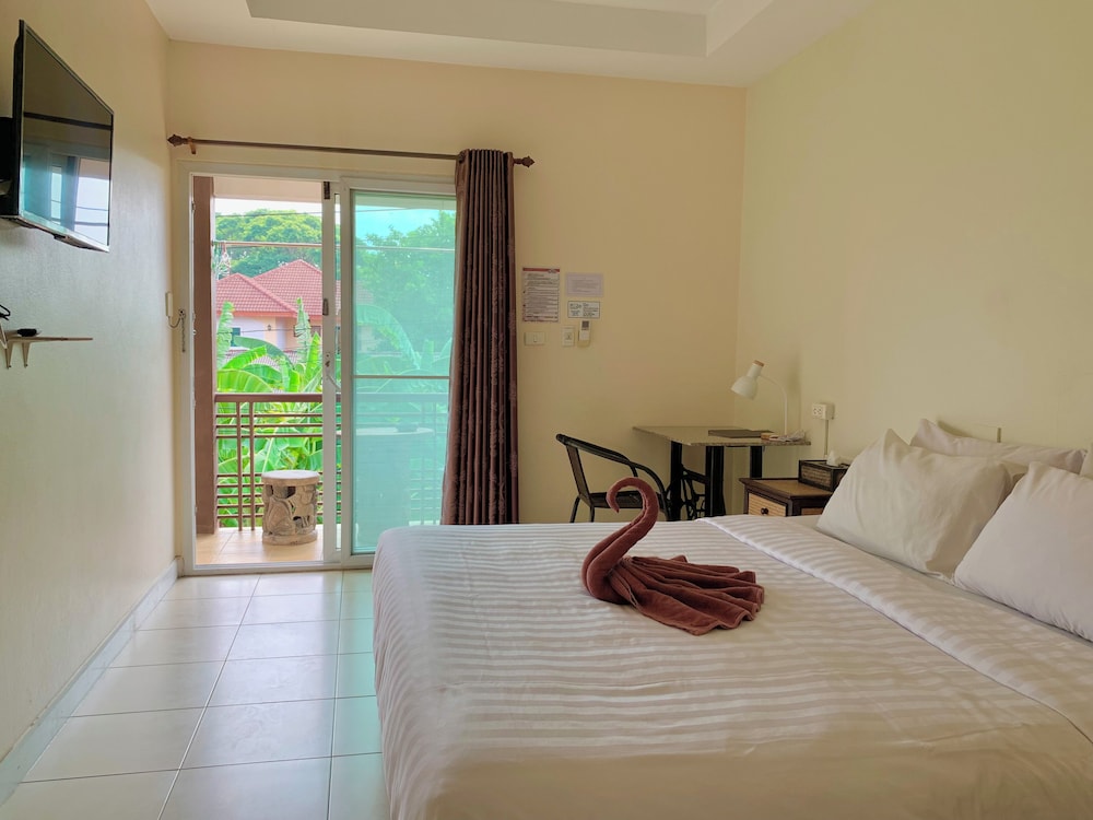 Deluxe Double Room - Photo 4