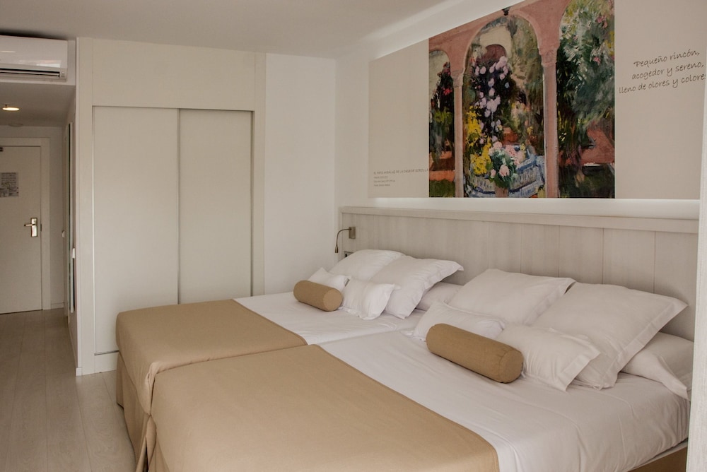 Habitación (Monoparental 1 adulto + 2 niños)