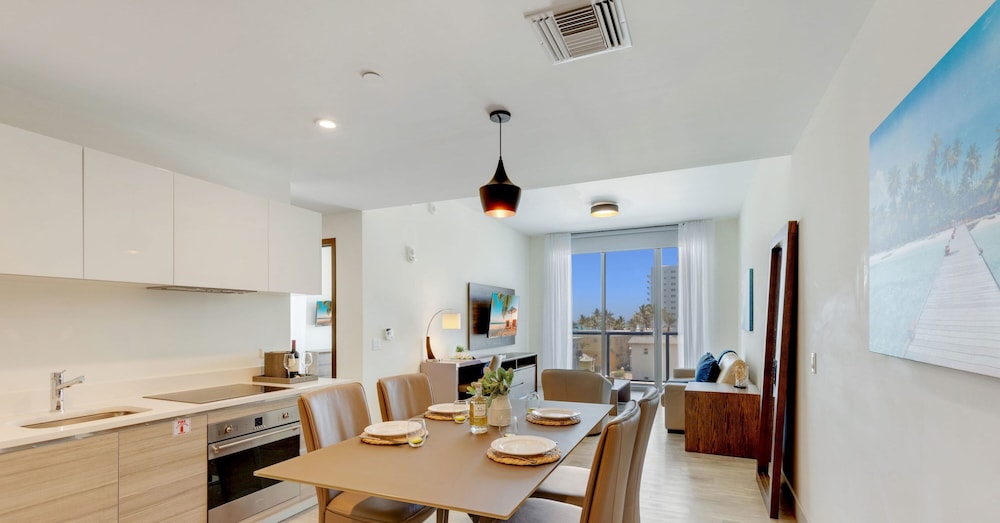 Condo, 1 Bedroom, Balcony, Ocean View photo 2