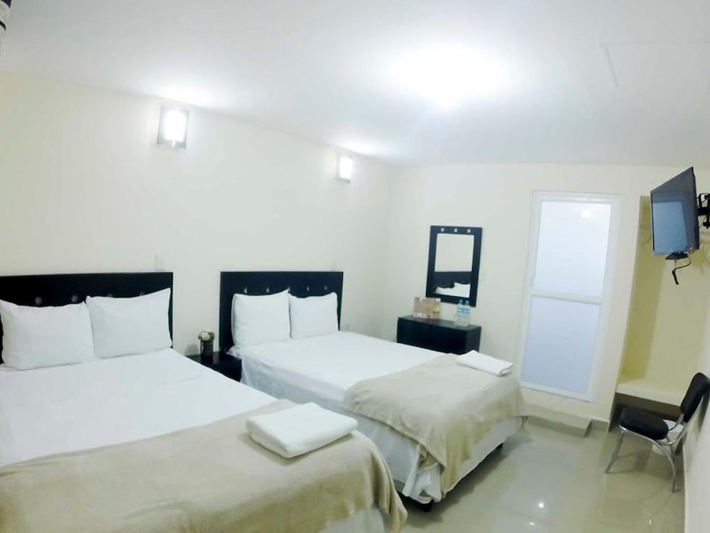 Standard Room, 2 Double Beds photo 1