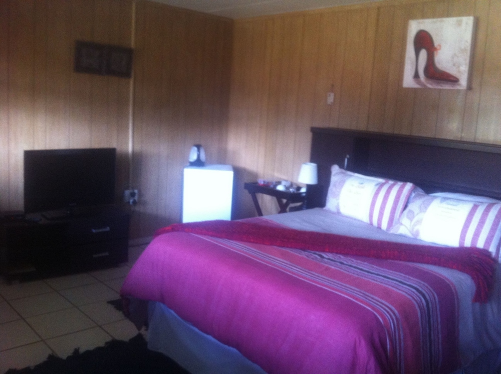 Family Room, 2 Bedrooms photo 1