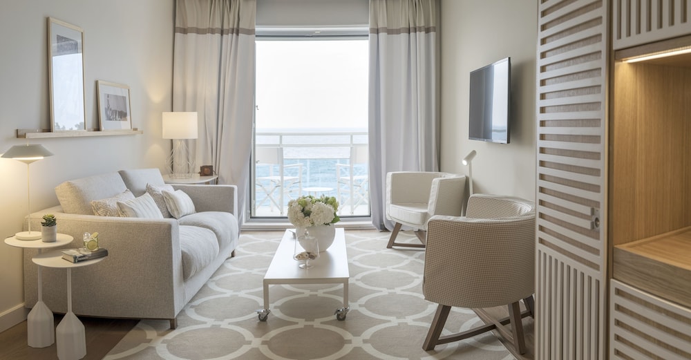 Deluxe Suite, Sea View