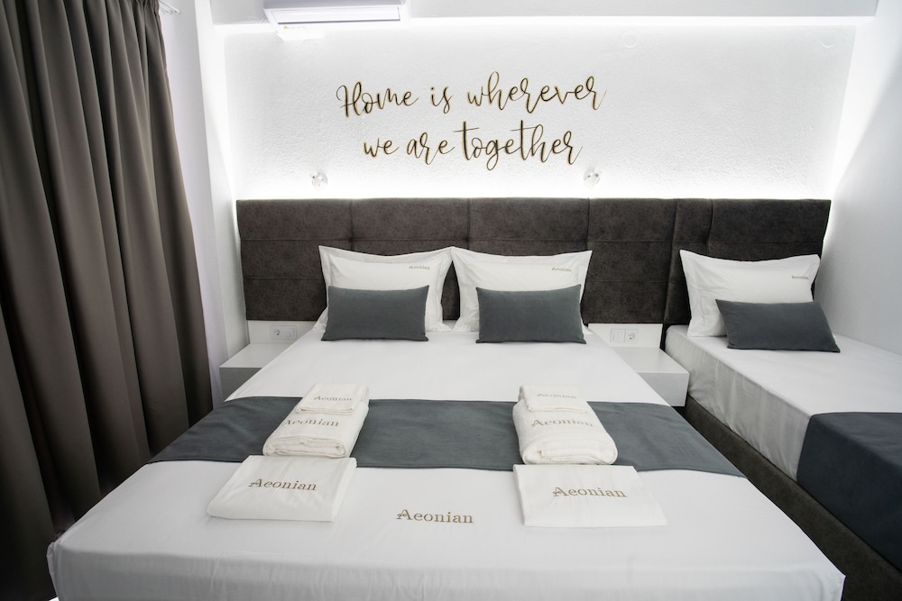 Luxury Triple Room