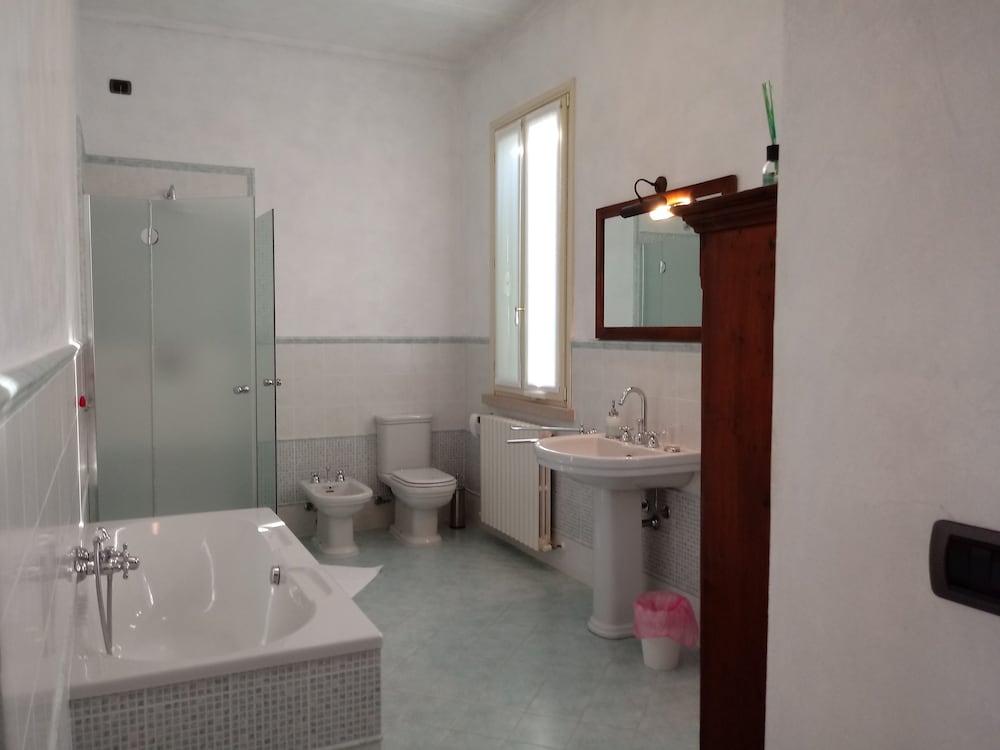 Standard Triple Room, Private Bathroom, Garden View (Acero) photo 3