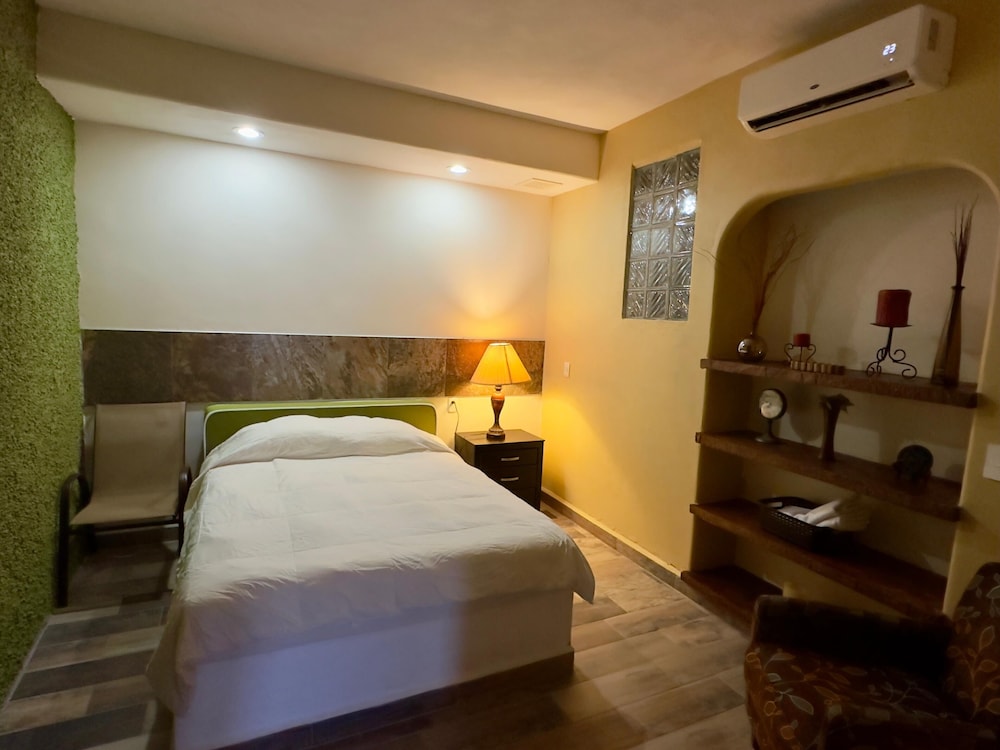 2 Bedroom Suite with Kitchen 201 photo 1