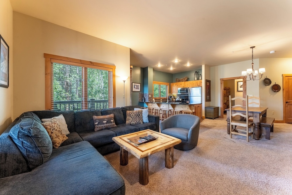 Apartment (2 Bedrooms)