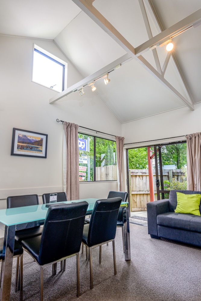 Family Cottage, 2 Bedrooms - Photo 10