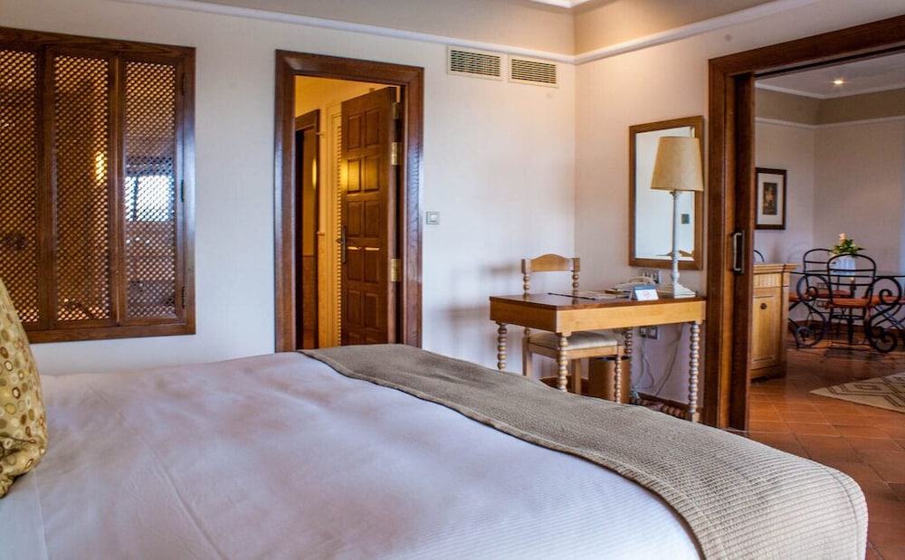 Superior Room - Photo 5