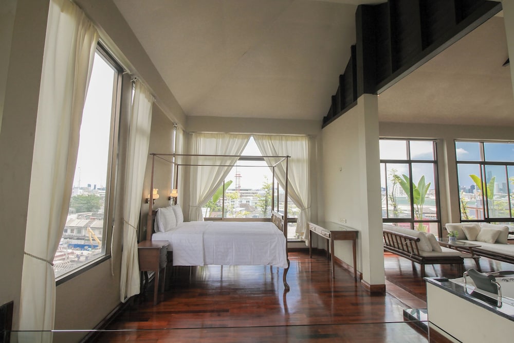 Grand Honeymoon Suite photo 1