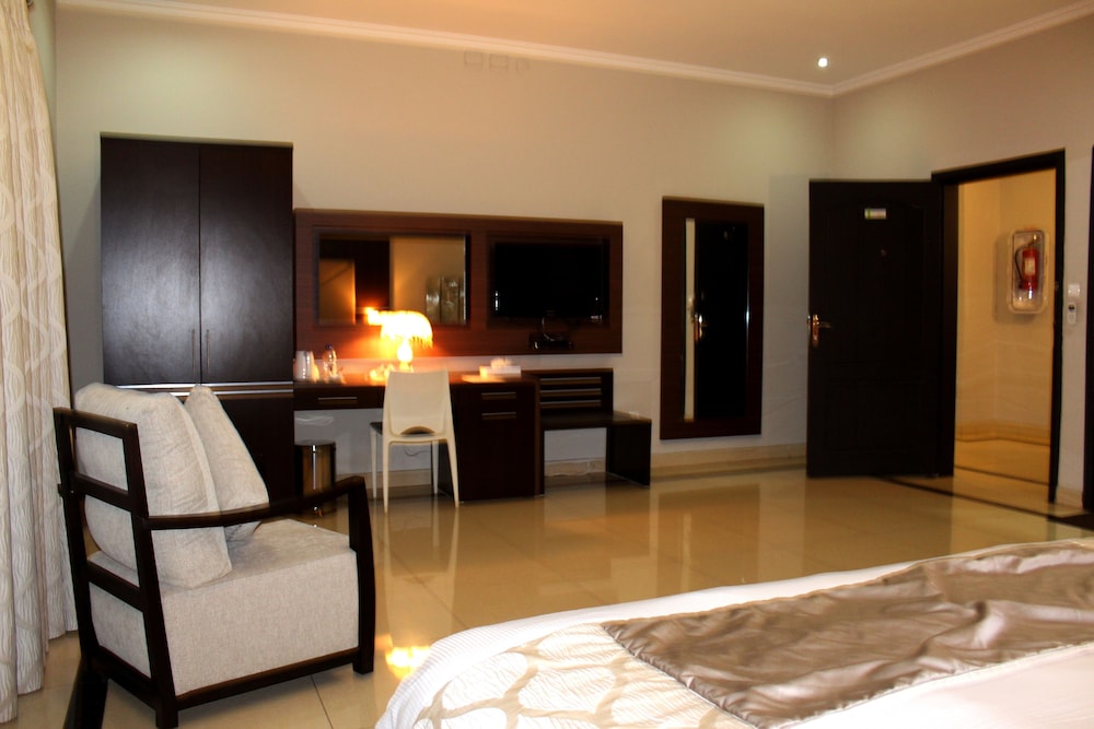 Standard Double Room photo 3
