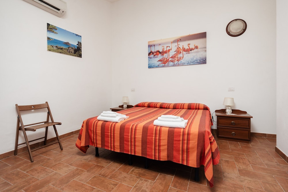 Standard Double or Twin Room photo 1