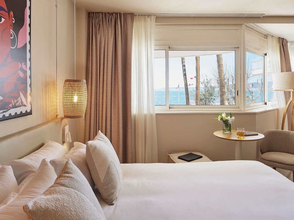 Junior Suite, 1 Double Bed, Sea View - Photo 3