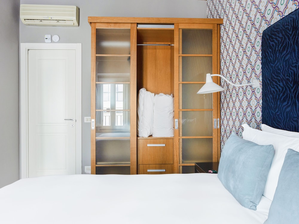 1 Bedroom Apartment, Sofa Bed photo 3