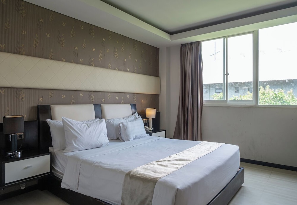 Standard Double Room, City View