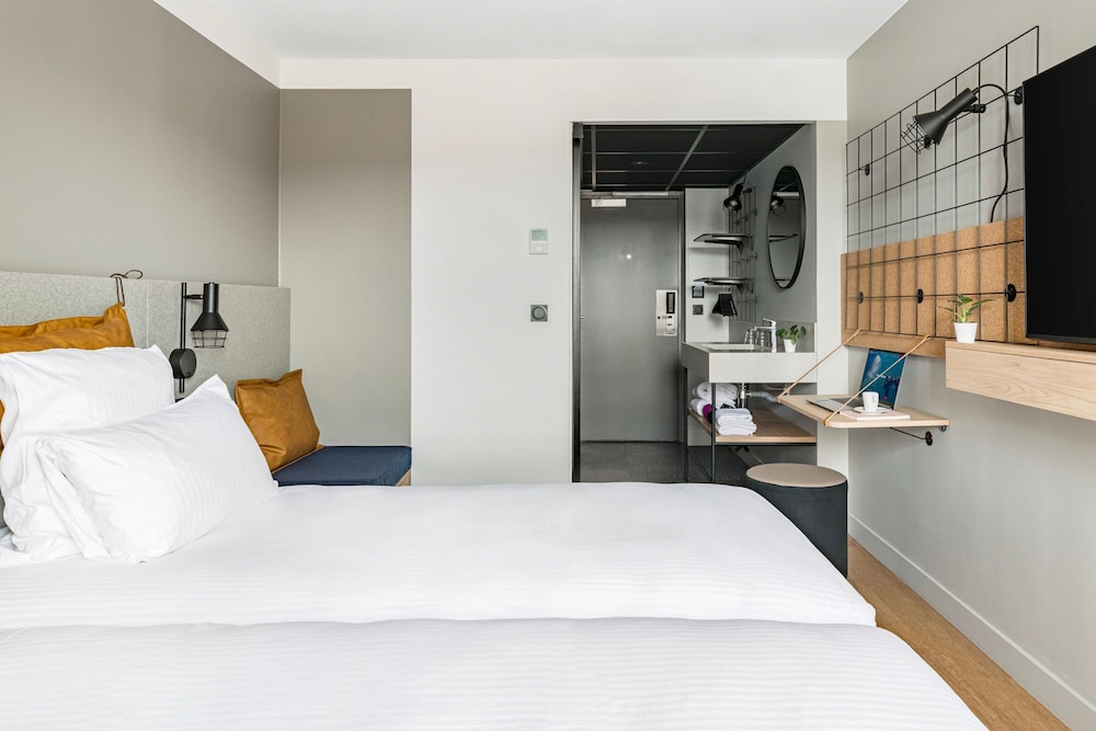 Room, 2 Twin Beds - Photo 2