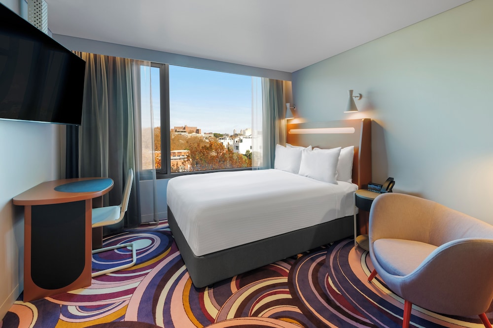 ADGE Queen Room photo 1