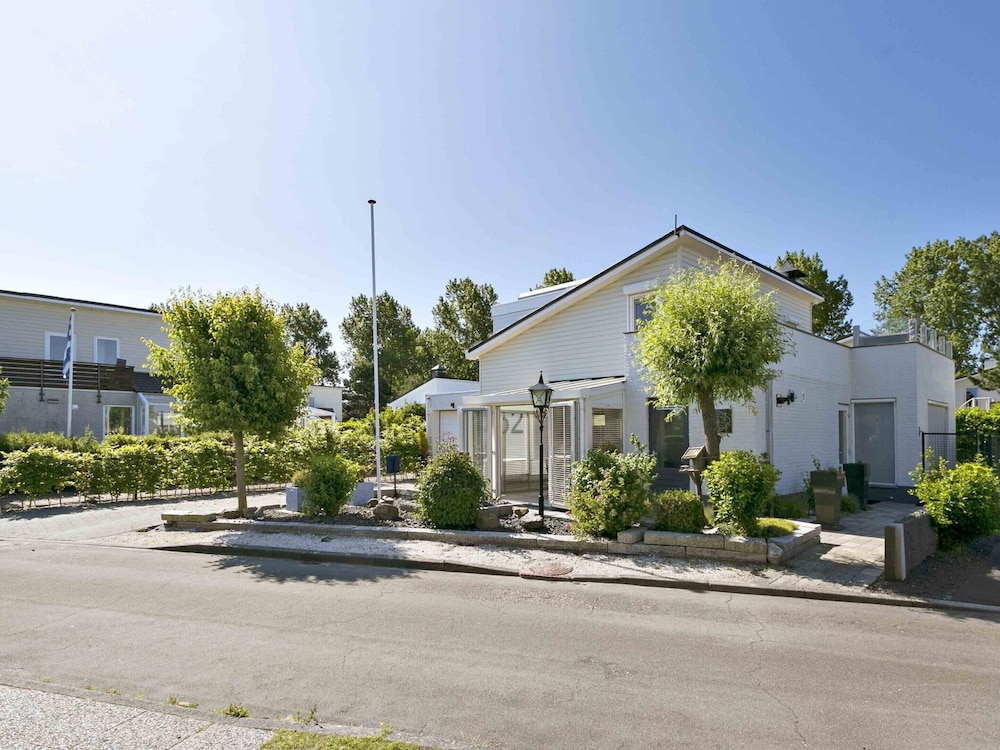House photo 2