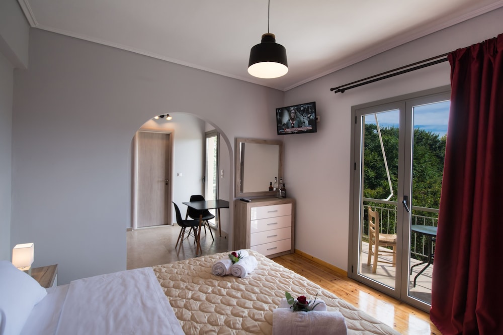 Deluxe Apartment (2 Adults) photo 1