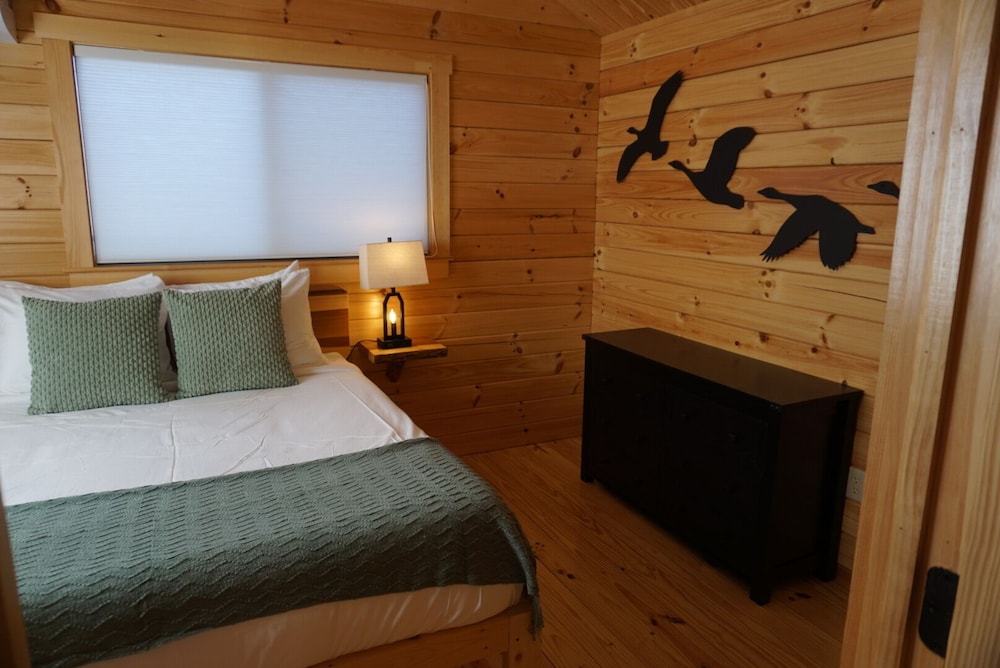 Willow Cabin photo 1