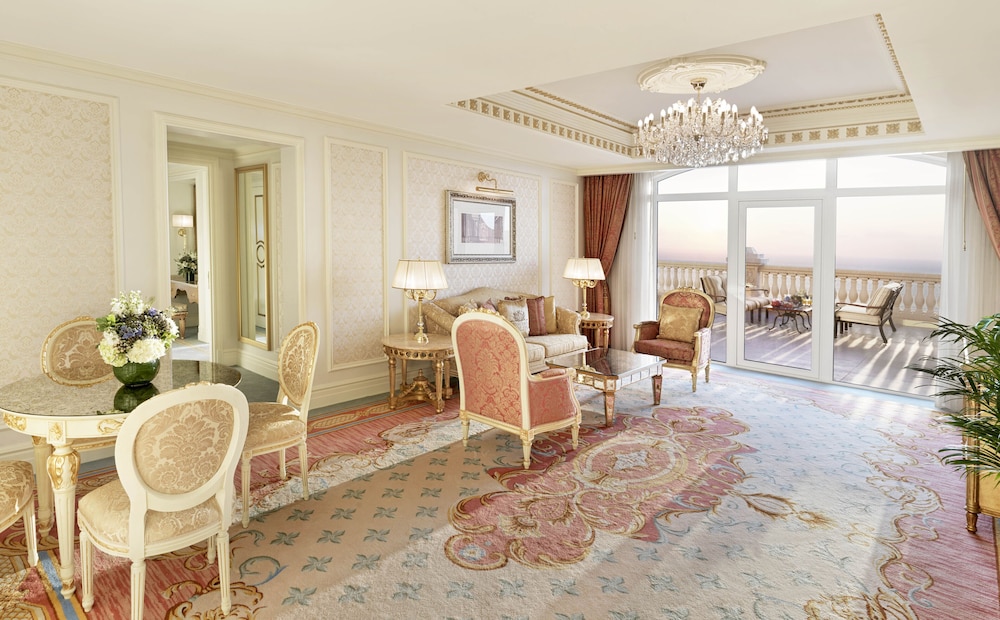 Signature Suite Palm, Balcony, Club Lounge Access