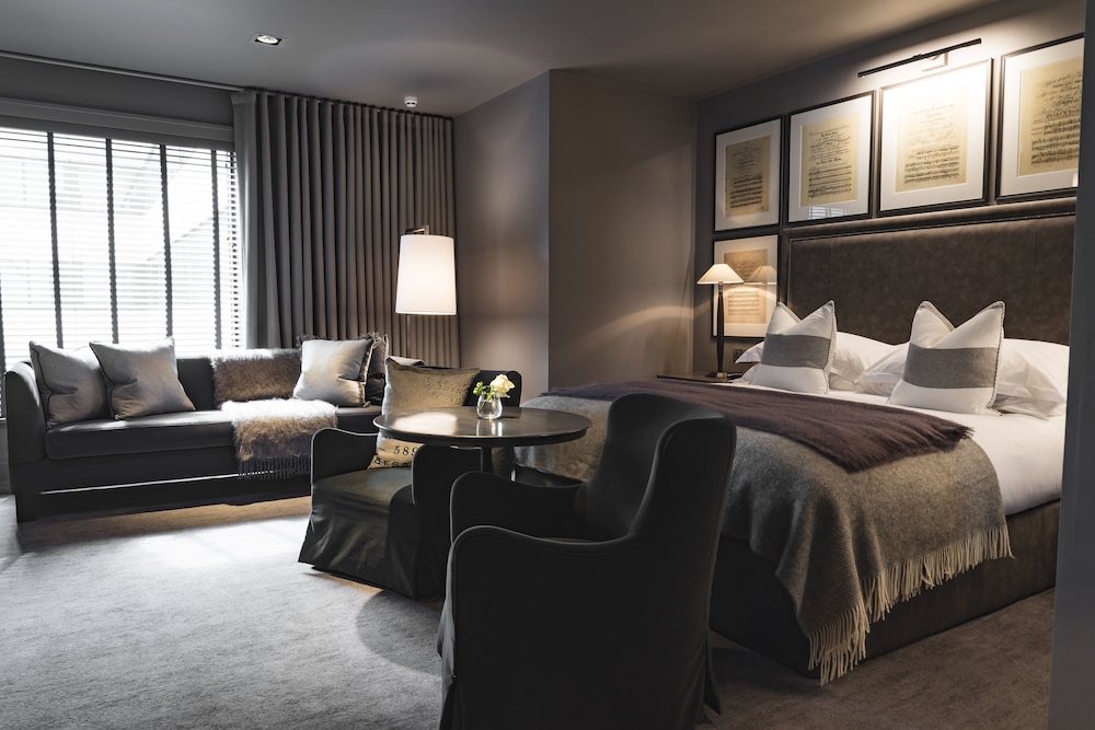 Classic Room, 1 King Bed