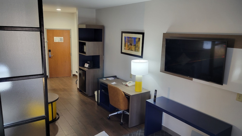 Suite, Non Smoking - Photo 7
