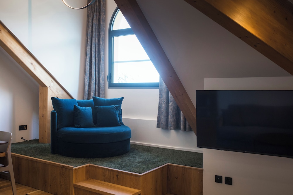 Lake Suite Igloo - Photo 1