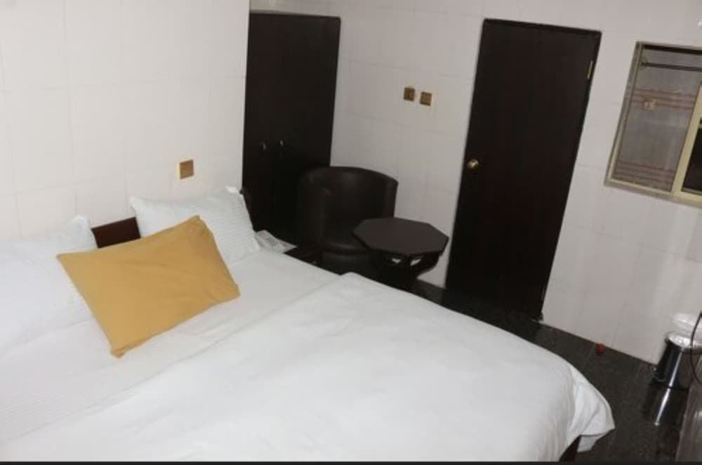 Standard Room photo 2