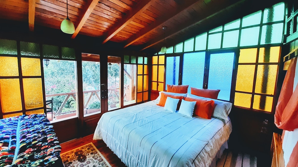 Deluxe Villa, Mountain View photo 1