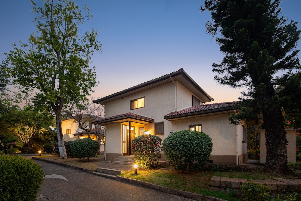 Japanese Deluxe Villa-Three Breakfast