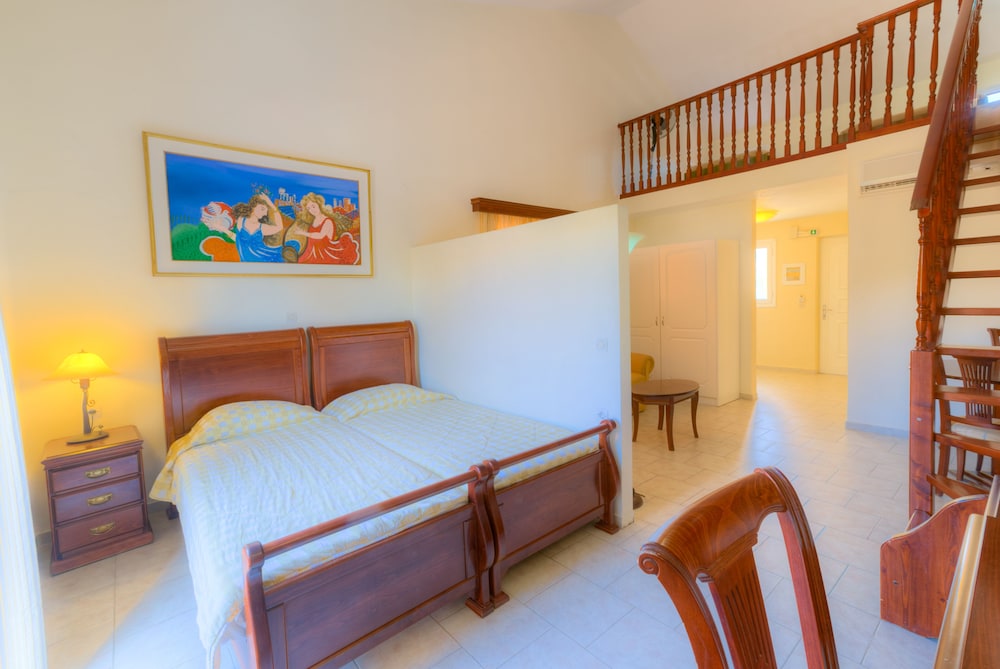 Family Duplex photo 1