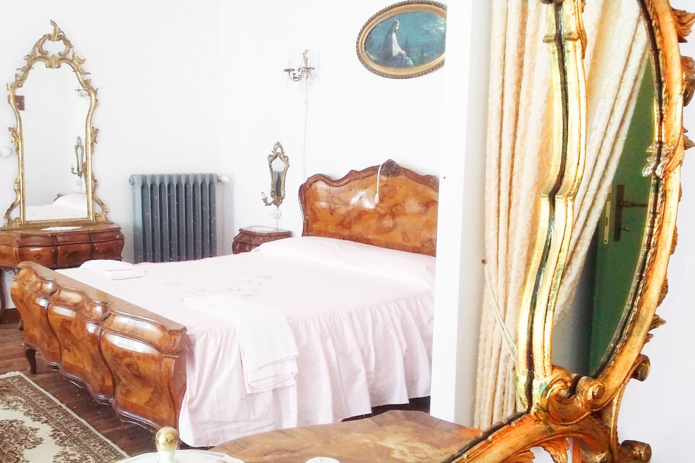 Classic Double Room, Patio, Garden View photo 1