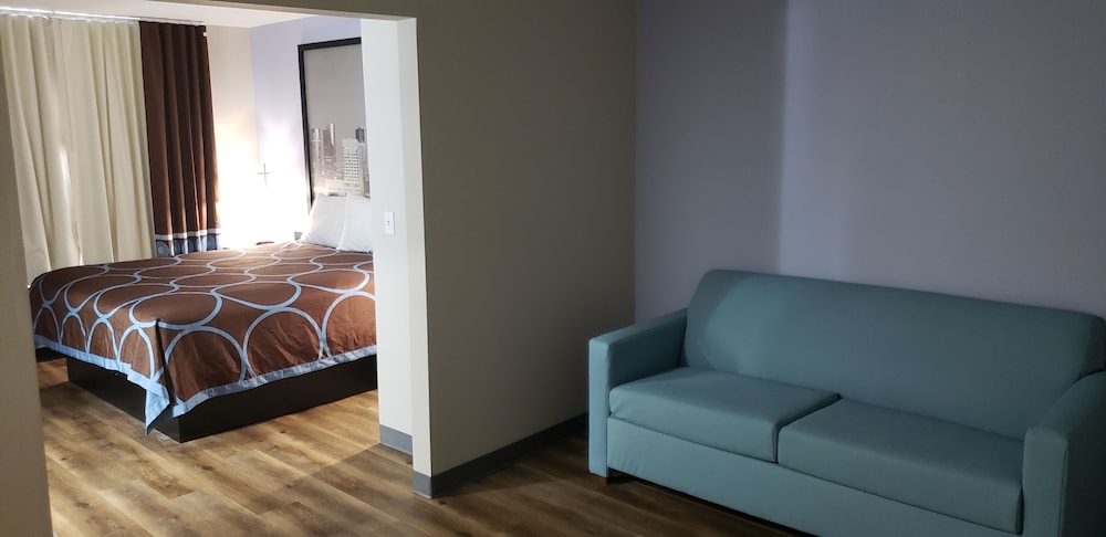 Standard Room, 1 King Bed photo 3