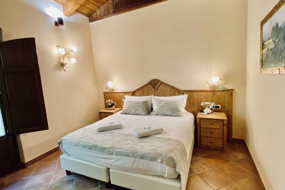 Suite, 2 Bedrooms (Campagna Sa Tramoggia)