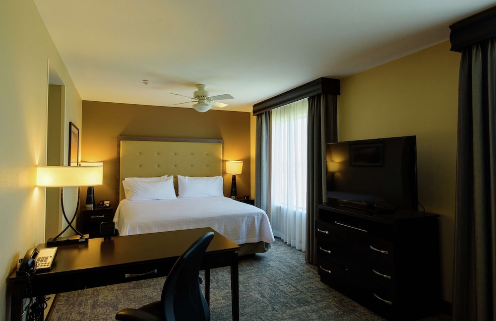 Suite, Accessible, Non Smoking - Photo 1