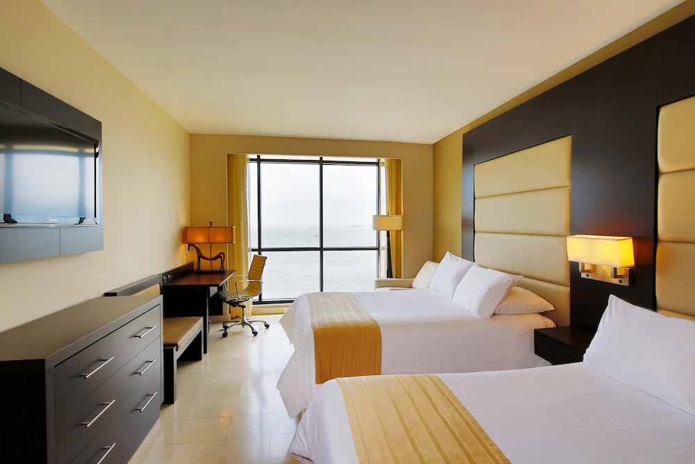Premium Room, 2 Queen Beds, Ocean View (High Floor) - Photo 1