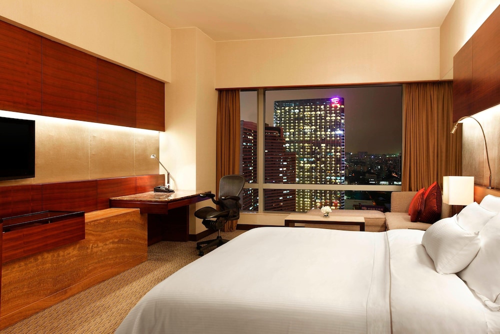 Room, 1 King Bed, City View - Photo 7