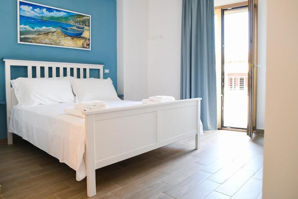 Deluxe Room, 1 Bedroom, Non Smoking, Sea View