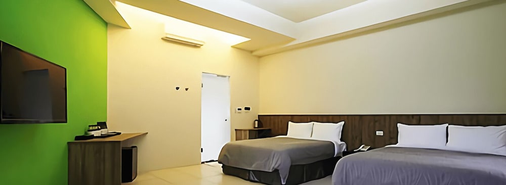 Gallery Quadruple Room, Balcony photo 2