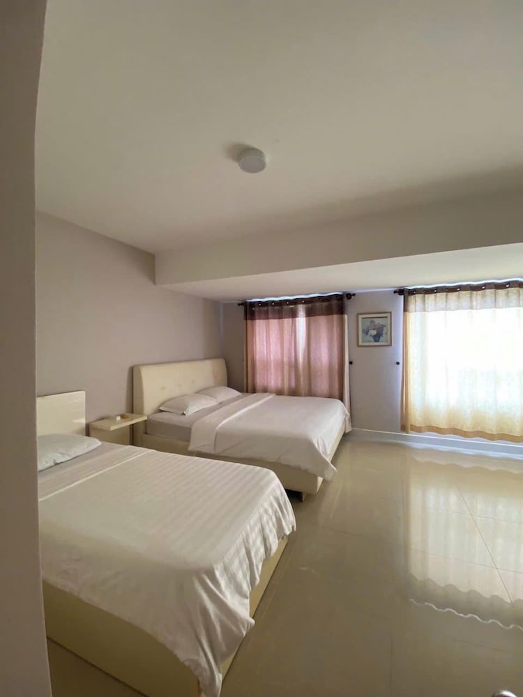 Deluxe Quadruple Room photo 2