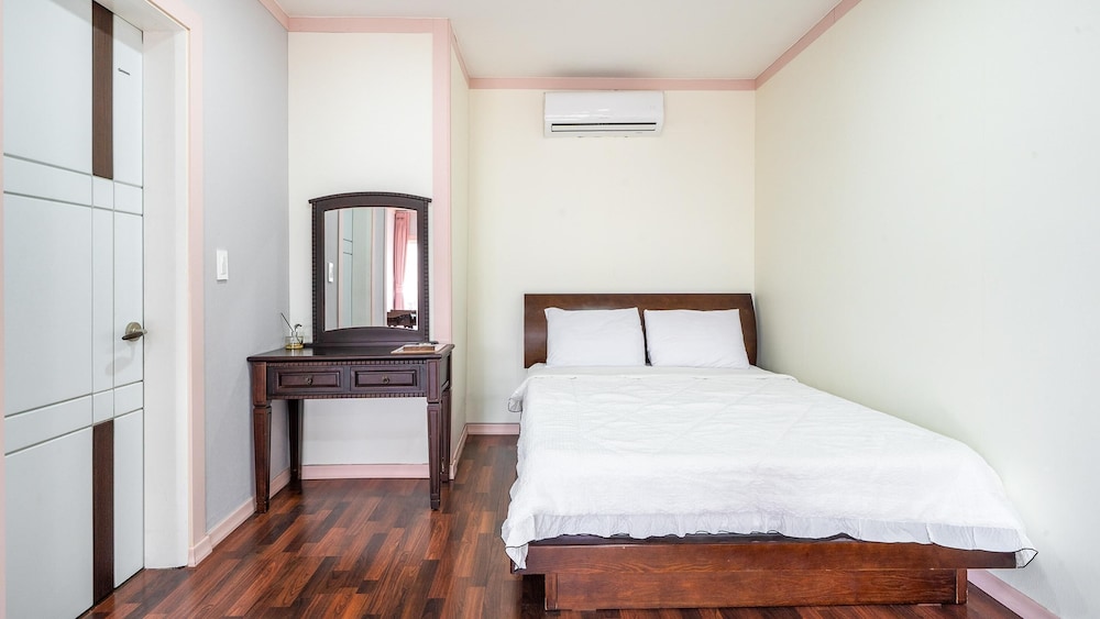 Basic Room, 1 Bedroom (Hyacinth)