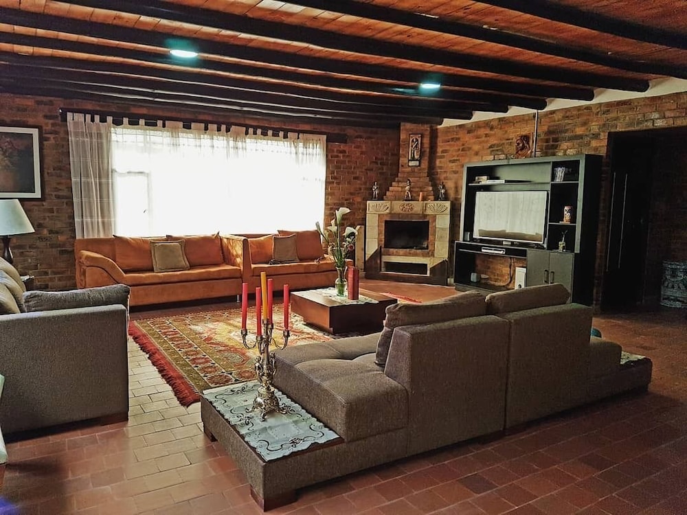 Family Room photo 3
