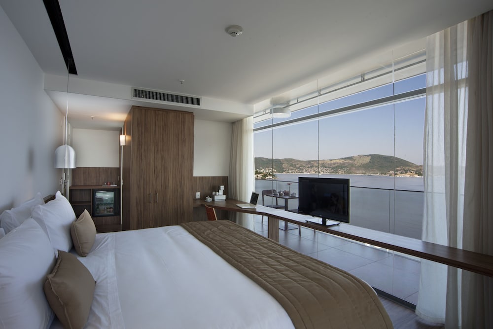 Deluxe Room, Ocean View photo 1