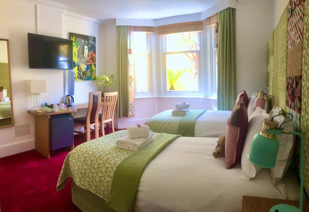 Standard Double or Twin Room photo 1