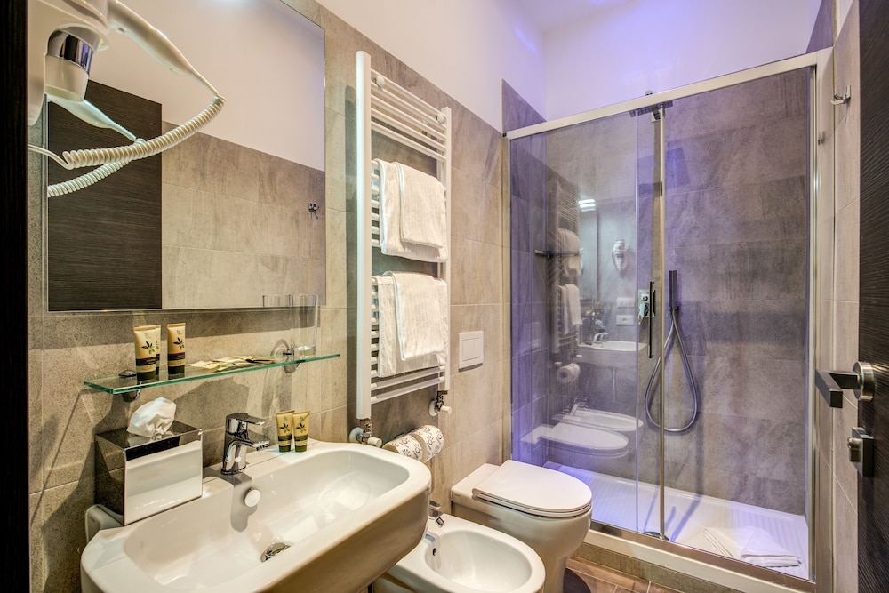 Deluxe Studio Suite, Balcony photo 3