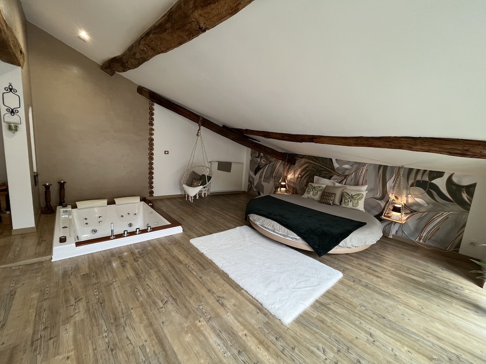 Suite Deluxe Nature (Jacuzzi en extra) photo 1